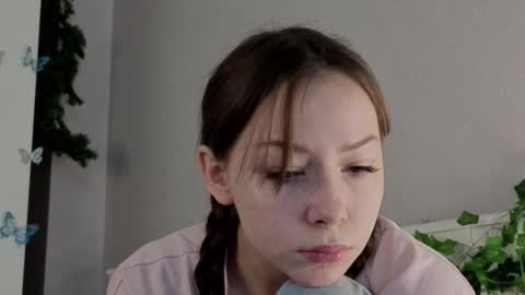 Dolores online show from March 1, 2026, 6:04 am