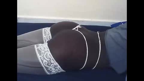 Snapshot of blushing_bunny chatting on March 2, 2026, 5:08 am Bunny online show from March 2, 2026, 5:08 am