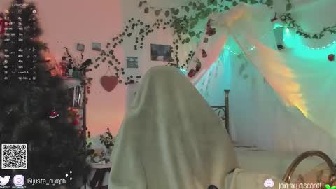 Snapshot of blushing_nymph chatting on December 8, 2024, 4:04 am Im Nym Justa nymph on twitter and IG online show from December 8, 2024, 4:04 am