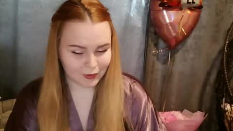 blushing_star online show from April 29, 2026, 12:09 pm