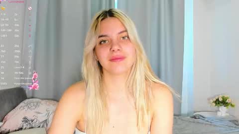 Snapshot of blushkitty chatting on October 4, 2025, 6:44 am Chloe online show from October 4, 2025, 6:44 am