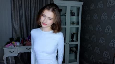 Snapshot of bluuemarine chatting on May 17, 2026, 6:04 pm Mary online show from May 17, 2026, 6:04 pm