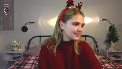 Snapshot of blytheaven chatting on December 23, 2024, 8:14 pm Erica online show from December 23, 2024, 8:14 pm