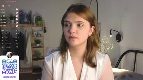 Snapshot of blytheaven chatting on February 23, 2025, 9:05 pm Erica online show from February 23, 2025, 9:05 pm