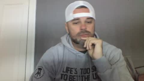 Snapshot of bmatt1903 chatting on January 5, 2025, 7:28 pm BMATT1903 online show from January 5, 2025, 7:28 pm