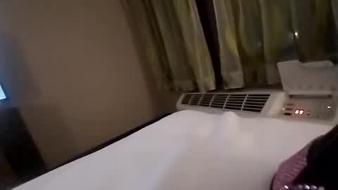 Snapshot of bminsh200828918 chatting on January 12, 2025, 11:07 am Just us online show from January 12, 2025, 11:07 am