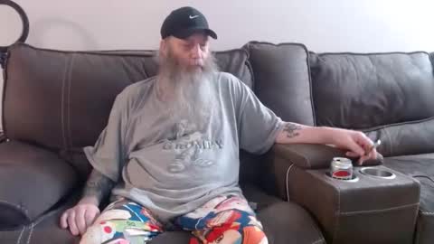 Stupid Redneck and Becky online show from February 18, 2026, 6:09 am