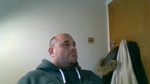 Snapshot of bobabator chatting on November 7, 2025, 12:49 pm bobabator online show from November 7, 2025, 12:49 pm