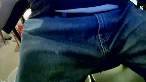 Snapshot of bobbie420_ chatting on December 19, 2024, 2:56 am bobbie420_ online show from December 19, 2024, 2:56 am