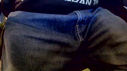 Snapshot of bobbie420_ chatting on January 13, 2025, 3:23 am bobbie420_ online show from January 13, 2025, 3:23 am