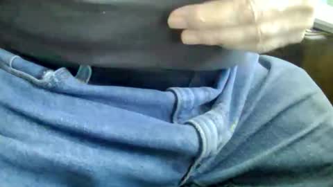 bobbie420_ online show from April 29, 2026, 1:43 am