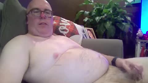 Snapshot of bobblehead31382 chatting on March 5, 2025, 12:16 am bobblehead31382 online show from March 5, 2025, 12:16 am