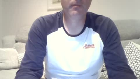 bobby_113 online show from June 26, 2026, 1:10 am
