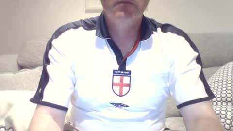 bobby_113 online show from July 12, 2026, 2:24 am