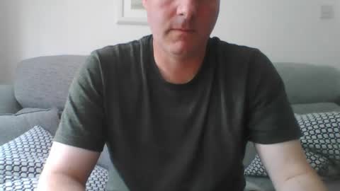 bobby_113 online show from July 14, 2026, 11:16 am
