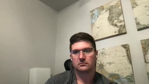 bobbylightfoot3 online show from January 16, 2026, 11:42 pm