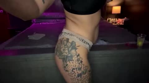 milf online show from May 12, 2026, 3:47 am