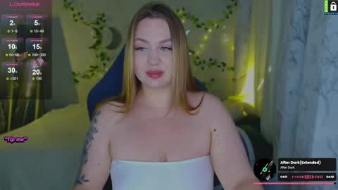  Lina  online show from November 19, 2025, 6:52 pm