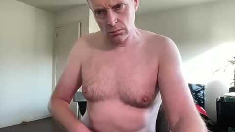 Snapshot of boegieboy76 chatting on November 21, 2025, 1:10 pm ask me online show from November 21, 2025, 1:10 pm