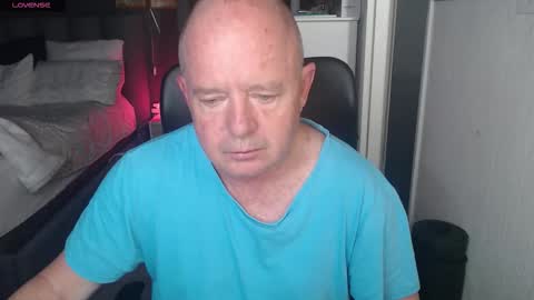 Ningifun couple online show from December 23, 2025, 2:20 am