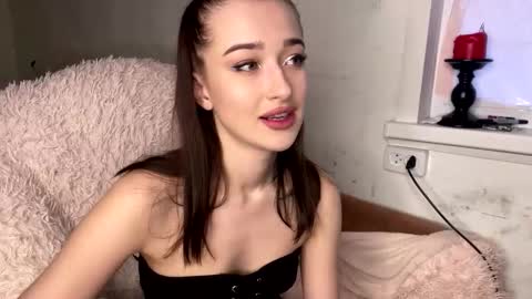 bohemia777 online show from April 1, 2026, 1:52 pm