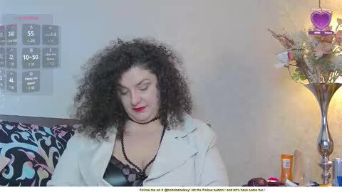 Snapshot of bohobabelexy chatting on October 9, 2025, 5:38 am BohoBabeLaxy online show from October 9, 2025, 5:38 am