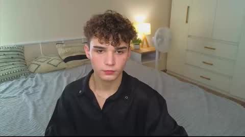 Snapshot of boicute chatting on October 2, 2025, 8:54 am ALEXPVT IS OPEN online show from October 2, 2025, 8:54 am