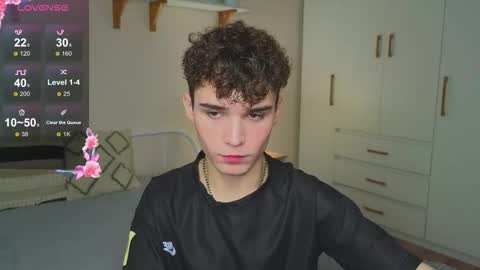 Snapshot of boicute chatting on October 10, 2025, 3:27 am ALEXPVT IS OPEN online show from October 10, 2025, 3:27 am