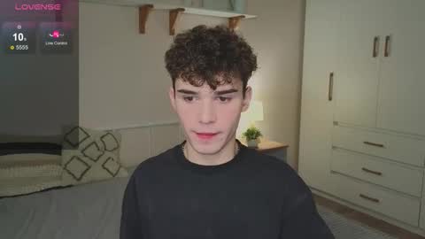 Snapshot of boicute chatting on October 11, 2025, 4:22 am ALEXPVT IS OPEN online show from October 11, 2025, 4:22 am