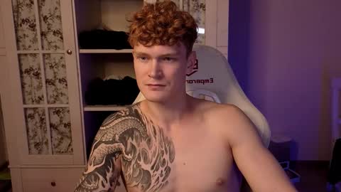 Snapshot of boicute chatting on October 12, 2025, 4:06 pm ALEXPVT IS OPEN online show from October 12, 2025, 4:06 pm