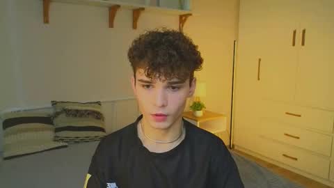 Snapshot of boicute chatting on October 19, 2025, 7:42 am ALEXPVT IS OPEN online show from October 19, 2025, 7:42 am