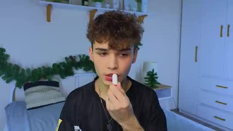 ALEXPVT IS OPEN online show from November 28, 2025, 12:30 pm