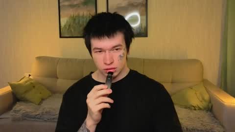 ALEXPVT IS OPEN online show from May 5, 2026, 1:02 am