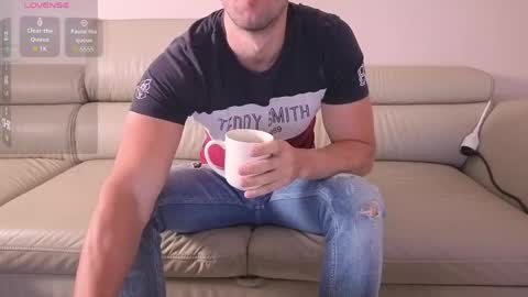 boiteasex online show from May 9, 2026, 3:56 am