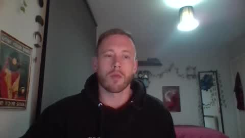 boky_ online show from May 3, 2026, 4:29 am