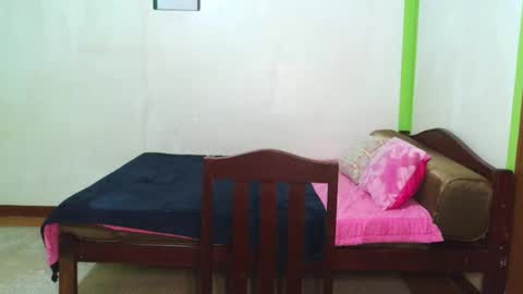 bombastic_darla online show from April 22, 2026, 9:38 pm