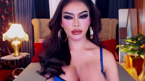 bombshellanita online show from April 28, 2026, 2:49 am