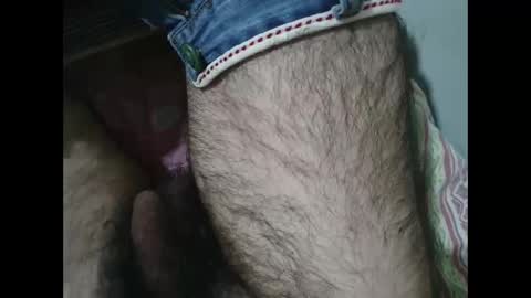 Snapshot of bomvemcam chatting on May 8, 2026, 7:36 am Im Bom - Tip if You Liked my Hairy Body - Private Show is Open - Read more about me in the bio below online show from May 8, 2026, 7:36 am