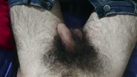 Snapshot of bomvemcam chatting on June 19, 2026, 7:34 am Im Bom - Tip if You Liked my Hairy Body - Private Show is Open - Read more about me in the bio below online show from June 19, 2026, 7:34 am