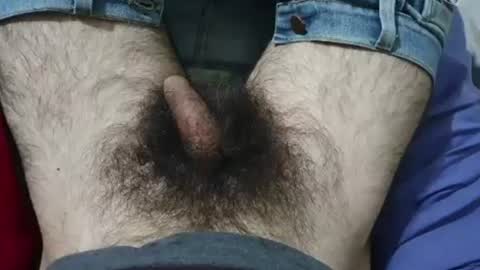 Snapshot of bomvemcam chatting on July 19, 2026, 10:08 am Im Bom - Tip if You Liked my Hairy Body - Private Show is Open - Read more about me in the bio below online show from July 19, 2026, 10:08 am