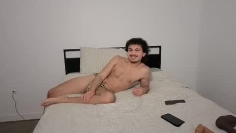 bonebrosxxx online show from May 19, 2026, 3:24 am