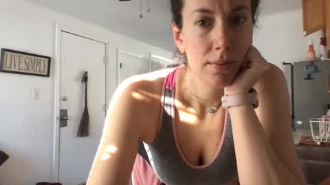 Bonnie online show from February 20, 2025, 2:13 pm