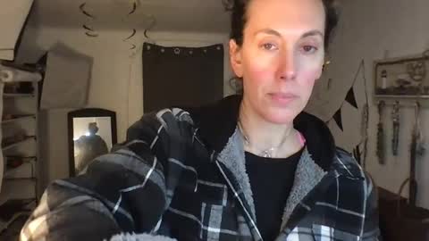 Bonnie online show from February 20, 2025, 11:43 pm