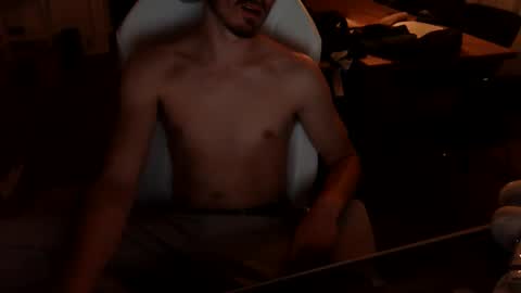 First time here online show from September 12, 2025, 11:04 pm