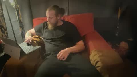 Bjorn Feral online show from November 30, 2025, 11:42 pm