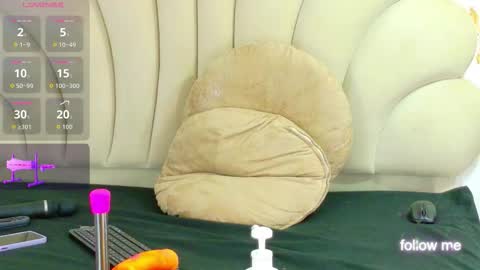 bonieklent online show from November 13, 2025, 4:11 am