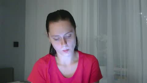 bonne_chance online show from September 9, 2025, 11:26 pm