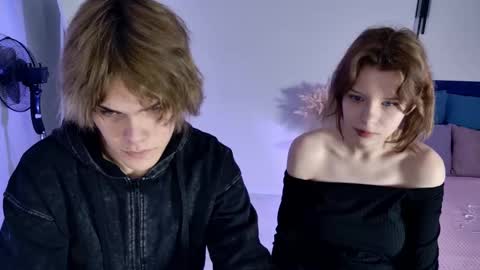 Jessy  Mark online show from December 17, 2025, 5:08 pm