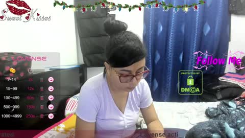 bonnie lam  hello welcome to my room I hope you have fun and you can reach your maximum pleasure here with me online show from January 4, 2025, 3:18 am