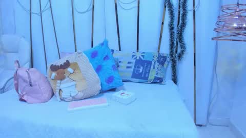 Bonnie online show from December 21, 2025, 7:10 pm